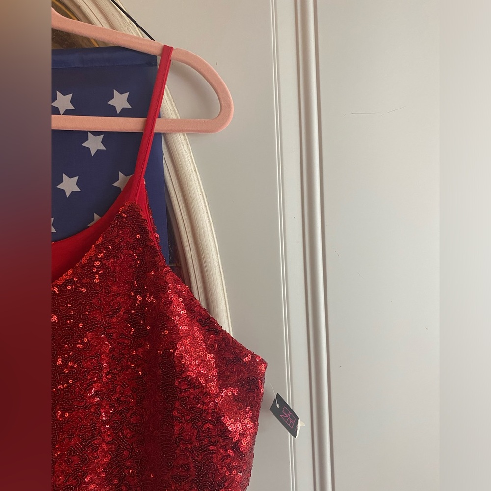 No Boundaries NWT red sequin peplum camisole - Picture 3 of 6